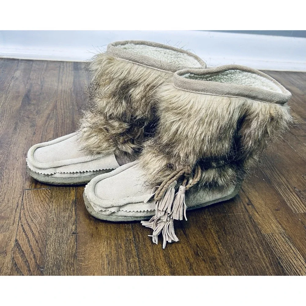 Joie Alabama Faux Fur Eskimo Boots beige & cream Faux Fur Leather Laces Size 8